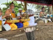 Pasraman Griya Ageng Mas, Kembali Gelar Upacara Warak Kruron di Pantai Masceti Bali