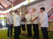 Akreditasi Utama untuk PMI Provinsi Bali diserahkan langsung oleh Jusuf Kalla
