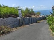 Robohkan dan Rusak Papan Informasi, Lie Herman Trisna Akan Dilaporkan Ke Polisi