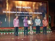 Pj Gubernur Bali Apresiasi Winie Kaori, Serahkan Sertifikat Merek untuk YKWA dan Minyak Goreng