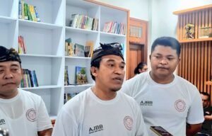 VideoCapture_20241215-180559