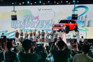 1745205620_VF 3 Handover Ceremony with Customer