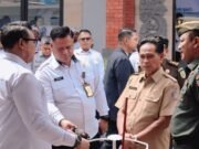 HBP ke-61 Diisi Potong Tumpeng Kakanwil Ditjenpas Bali di Lapas Kerobokan