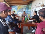 14 KK Terisolasi di Amed, Wayan Swandi Kawal Mediasi dengan Aparat dan Pihak Adat