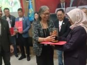 Unwar dan UPH Jakarta Perkuat Kerjasama Desiminasi Hasil Penelitian Mahasiswa Doktoral Bahas Problematika Tanah Adat