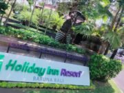 Diduga Tahan Rp6 Miliar Uang Service Karyawan, Hotel Holiday Inn Bali Jadi Sorotan!