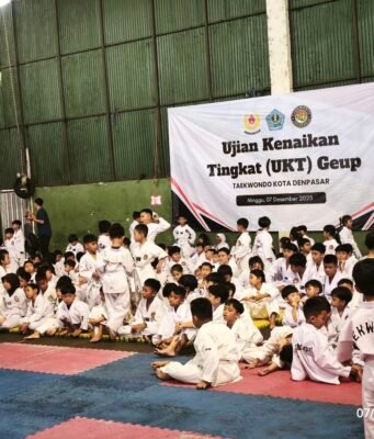 Akhir Tahun Meledak! UKT Taekwondo Denpasar Hadirkan Peserta Terbanyak