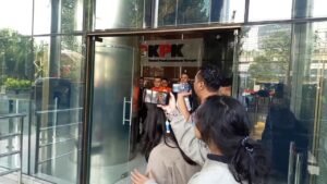 Kasus Korupsi Dokumen WNA Terbongkar, Silmy Karim Resmi Jadi Tersangka