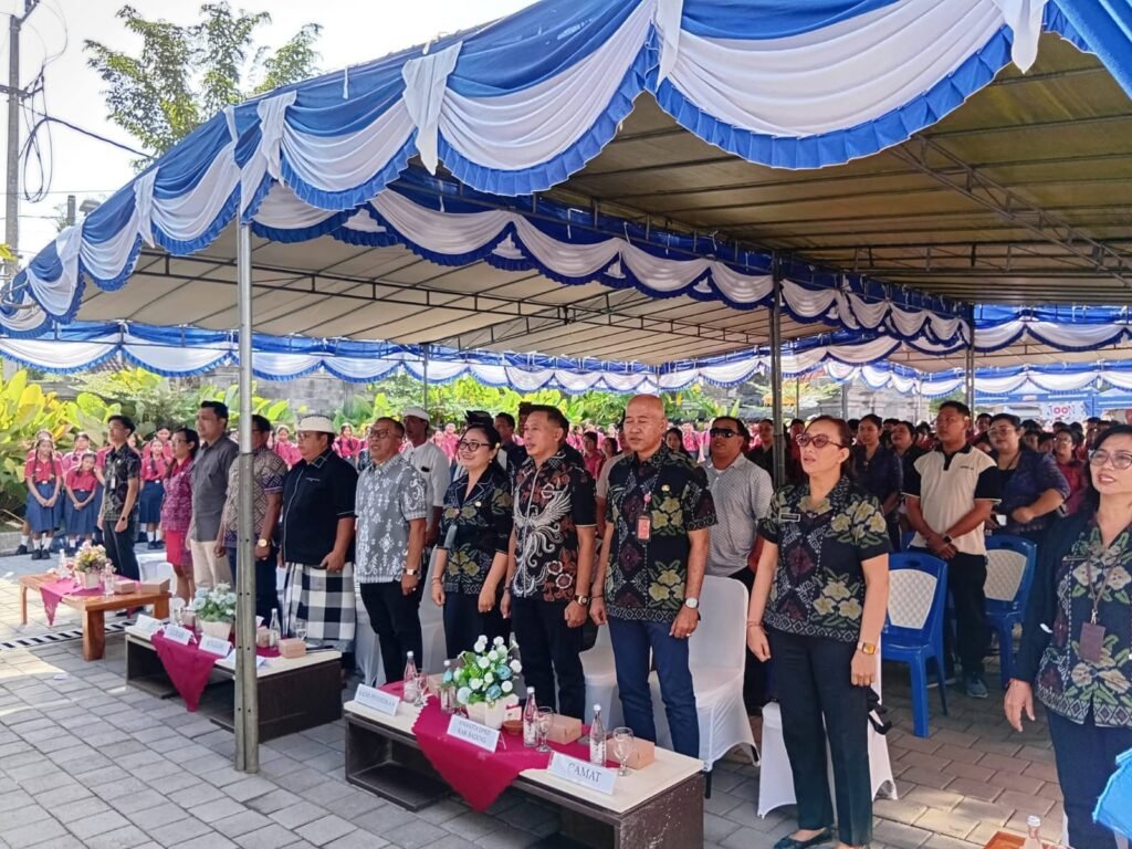 Puspa Negara Hadiri HUT Ke-8 SMPN 3 Kuta, Apresiasi Kemajuan dan Prestasi Sekolah