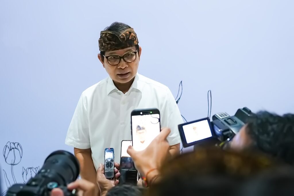 Polemik Event Komunitas di Canggu, Bupati Adi Arnawa: WNI dan WNA Wajib Taat Aturan