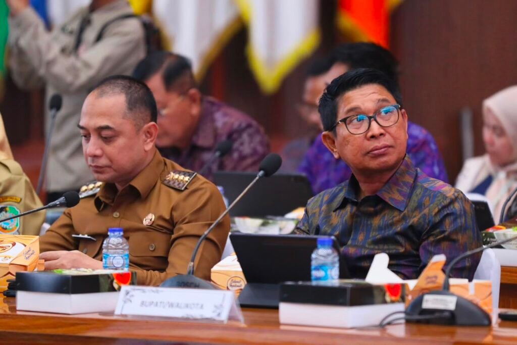 Bupati Adi Arnawa Hadiri Rakor Kemendagri, Tegaskan Komitmen Badung Dukung Digitalisasi Penyaluran Bansos