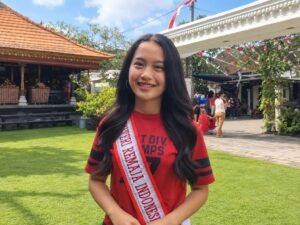 Puteri Remaja Indonesia Bali 2026 Nindy Ramaikan Lomba 17 Agustus di Griya Kasaiwan Arsa Mandala