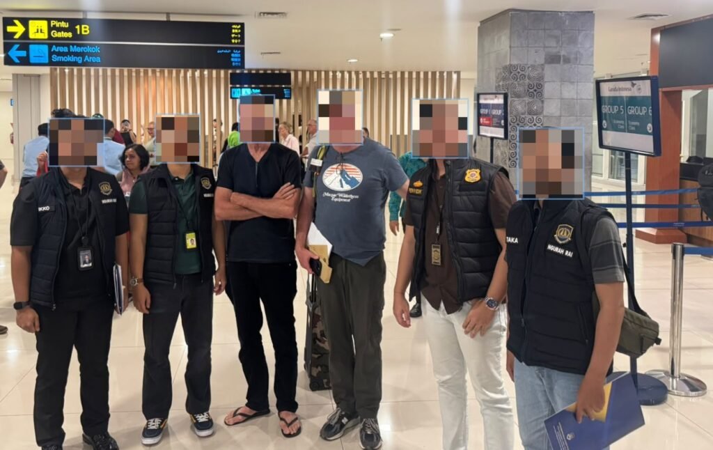 Imigrasi Ngurah Rai Deportasi 17 WNA, Pelanggaran Izin Tinggal hingga Overstay