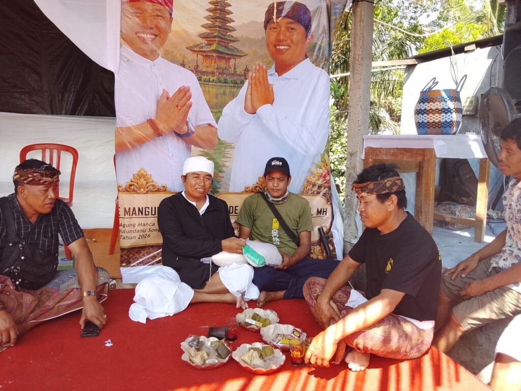 Dua Keluarga Korban Kebakaran di Bangli Terima Bantuan dari Yayasan Bumi Suci Lestari dan Semeton MSP